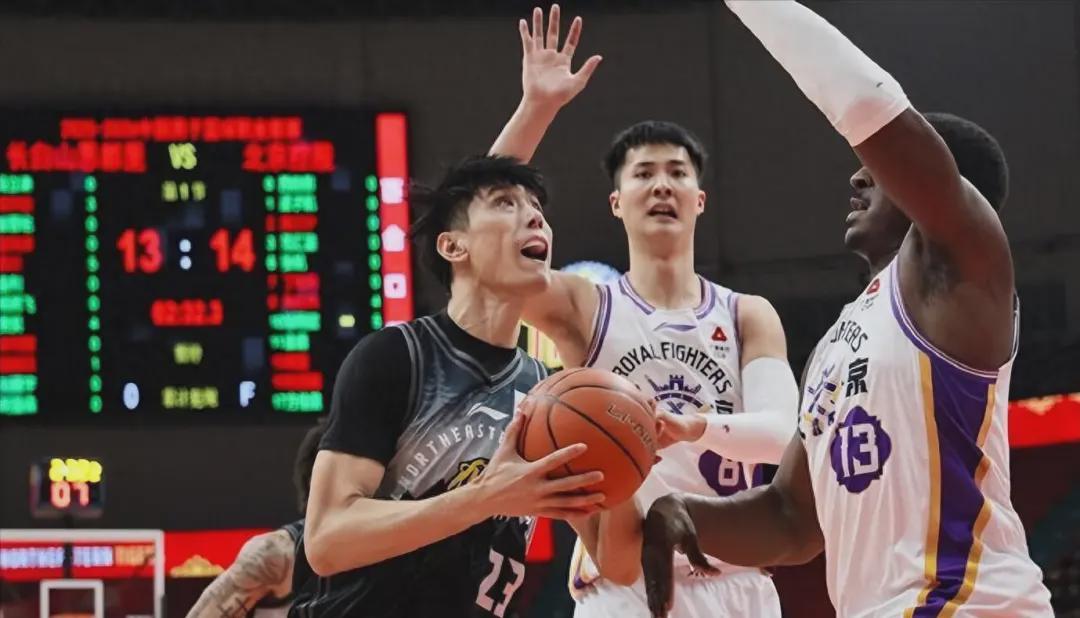 体育娱乐-辗转多支球队！北京首钢弃将终于证明自己，场均10.5分