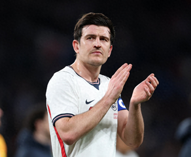 开云体育-主场0-1负日本！英格兰球迷炸锅：历史级耻辱 数万人狂嘘|世界杯|英格兰足球队|日本足球队|FIFA|梅努_新浪体育_新浪新闻